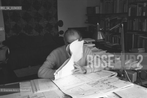 IL COMPOSITORE LUIGI NONO NELLA SUA CASA A VENEZIA - 1983 - ©Graziano Arici/Rosebud2 / MUSICA CLASSICA ELETTRONICA CONTEMPORANEA