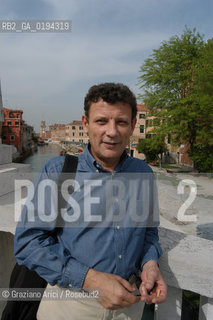 LO STORICO DELLARCHITETTURA FRANCESCO DAL CO A VENEZIA  - © 2003  Graziano Arici/Rosebud2 -  ARCHITETTURA / ARCHITETTO