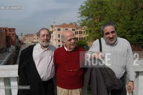 LARCHITETTO FERNANDO LOUIS CARDOSO MENESES DE TAVARES E TAVORA CON GLI ARCHITETTI ALVARO SIZA VIERA E EDUARDO SOUTO DE MOURA A VENEZIA IN OCCASIONE DEL CONFERIMENTO DELLE LAUREA AD ONOREM - © 2003  Graziano Arici/Rosebud2 -  ARCHITETTURA / ARCHITETTO