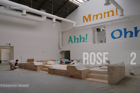 50¡ ESPOSIZIONE INTERNAZIONALE DARTE LA BIENNALE DI VENEZIA : ALLESTIMENTO DI LUCY MC KENZIE - ©Graziano Arici/Rosebud2