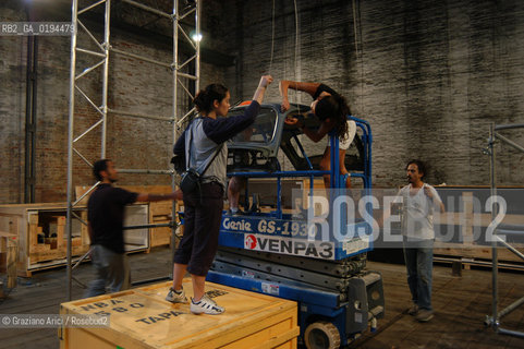 50¡ ESPOSIZIONE INTERNAZIONALE DARTE LA BIENNALE DI VENEZIA : ALLESTIMENTO DI DAMIAN ORTEGA  - ©Graziano Arici/Rosebud2