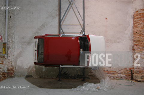 50¡ ESPOSIZIONE INTERNAZIONALE DARTE LA BIENNALE DI VENEZIA : ALLESTIMENTO DI SIMON STARLING  - ©Graziano Arici/Rosebud2