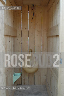 50¡ ESPOSIZIONE INTERNAZIONALE DARTE LA BIENNALE DI VENEZIA - ARSENALE DI VENEZIA - UTOPIA STATION  INSTALLAZIONE - ©Graziano Arici/Rosebud2 / ARTE