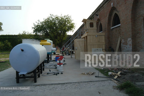50¡ ESPOSIZIONE INTERNAZIONALE DARTE LA BIENNALE DI VENEZIA - ARSENALE DI VENEZIA - UTOPIA STATION  INSTALLAZIONE - ©Graziano Arici/Rosebud2 / ARTE