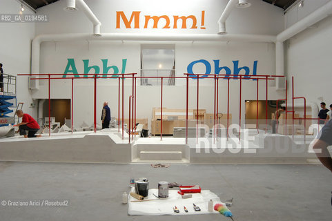 50¡ ESPOSIZIONE INTERNAZIONALE DARTE LA BIENNALE DI VENEZIA : PADIGLIONE ITALIA SALA DINGRESSO  - ©Graziano Arici/Rosebud2