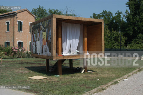 50¡ ESPOSIZIONE INTERNAZIONALE DARTE LA BIENNALE DI VENEZIA :  ARSENALE INSTALLAZIONE NELLA SEZIONE UTOPIA STATION - ©Graziano Arici/Rosebud2