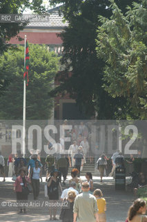 50¡ ESPOSIZIONE INTERNAZIONALE DARTE LA BIENNALE DI VENEZIA - GIARDINI -  © 2003 Graziano Arici/Rosebud2