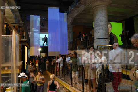50¡ ESPOSIZIONE INTERNAZIONALE DARTE LA BIENNALE DI VENEZIA - ARSENALE - CORDERIE - Z.O.U. ZONE OF URGENCY  © 2003 Graziano Arici/Rosebud2