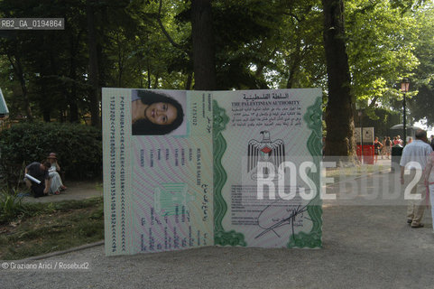 50¡ ESPOSIZIONE INTERNAZIONALE DARTE LA BIENNALE DI VENEZIA GIARDINI DELLA BIENNALE   © 2003 Graziano Arici/Rosebud2