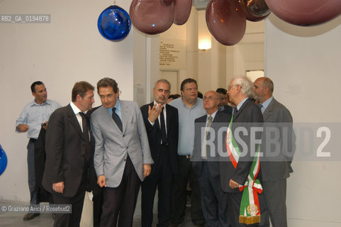 INAUGURAZIONE DELLA 50¡ ESPOSIZIONE INTERNAZIONALE DARTE LA BIENNALE DI VENEZIA - COSTA BERNABE BONAMI URBANI -  © 2003 Graziano Arici/Rosebud2