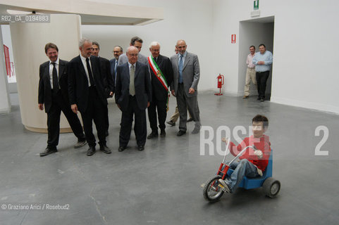 INAUGURAZIONE DELLA 50¡ ESPOSIZIONE INTERNAZIONALE DARTE LA BIENNALE DI VENEZIA - COSTA BERNABE BONAMI URBANI -  © 2003 Graziano Arici/Rosebud2