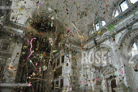 50¡ ESPOSIZIONE INTERNAZIONALE DARTE LA BIENNALE DI VENEZIA - CHIESA DI S.STAE - INSTALLAZIONE GIARDINO CALANTE FALLING GARDEN DEGLI ARTISTI SVIZZERI GERDA STEINER E JORG LENZLINGER - ©Graziano Arici/Rosebud2