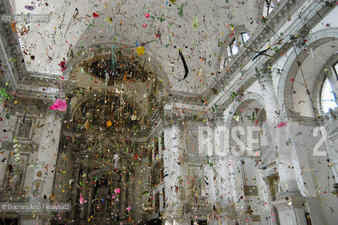 50¡ ESPOSIZIONE INTERNAZIONALE DARTE LA BIENNALE DI VENEZIA - CHIESA DI S.STAE - INSTALLAZIONE GIARDINO CALANTE FALLING GARDEN DEGLI ARTISTI SVIZZERI GERDA STEINER E JORG LENZLINGER - ©Graziano Arici/Rosebud2
