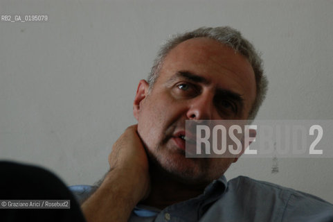 VENEZIA3/06/03 - IL DIRETTORE DEL SETTORE ARTI VISIVE DELLA BIENNALE DI VENEZIA FRANCESCO BONAMI ©Graziano Arici/Rosebud2