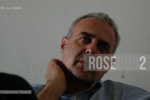 VENEZIA3/06/03 - IL DIRETTORE DEL SETTORE ARTI VISIVE DELLA BIENNALE DI VENEZIA FRANCESCO BONAMI ©Graziano Arici/Rosebud2