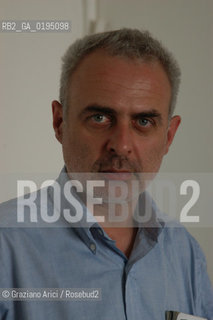 VENEZIA3/06/03 - IL DIRETTORE DEL SETTORE ARTI VISIVE DELLA BIENNALE DI VENEZIA FRANCESCO BONAMI ©Graziano Arici/Rosebud2