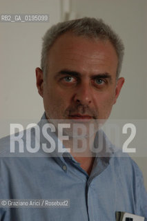 VENEZIA3/06/03 - IL DIRETTORE DEL SETTORE ARTI VISIVE DELLA BIENNALE DI VENEZIA FRANCESCO BONAMI ©Graziano Arici/Rosebud2