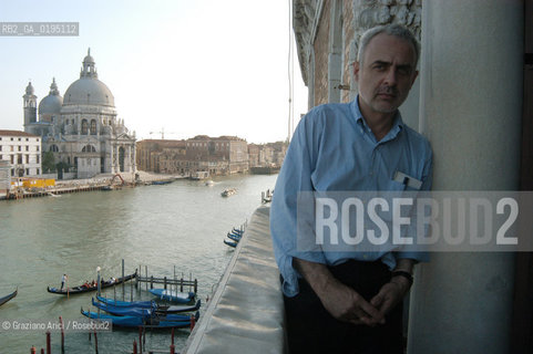 VENEZIA3/06/03 - IL DIRETTORE DEL SETTORE ARTI VISIVE DELLA BIENNALE DI VENEZIA FRANCESCO BONAMI ©Graziano Arici/Rosebud2
