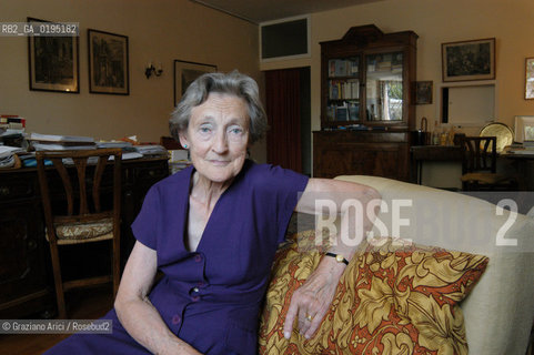 VENEZIA LADY FRANCES ASHLEY CLARKE NELLA SUA CASA © 2003 Graziano Arici/Rosebud2 VENICE IN PERIL FOUND