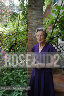 VENEZIA LADY FRANCES ASHLEY CLARKE NELLA SUA CASA © 2003 Graziano Arici/Rosebud2 VENICE IN PERIL FOUND