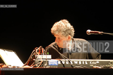 19/09/2003 - VENICE 47 FESTIVAL INTERNAZIONALE DI MUSICA CONTEMPORANEA - RICHARD TEITELBAUM -  ©Graziano Arici/Rosebud2 MUSICA JAZZ SCENE DA ZVI