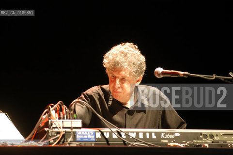 19/09/2003 - VENICE 47 FESTIVAL INTERNAZIONALE DI MUSICA CONTEMPORANEA - RICHARD TEITELBAUM -  ©Graziano Arici/Rosebud2 MUSICA JAZZ SCENE DA ZVI