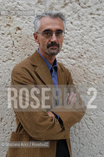VENEZIA  2-5 OTTOBRE 2003 FONDAMENTA  SENZA PIU - IL MEDICO ALBERTO CAIRO RESPONSABILE DEL PROGRAMMA ORTOPEDICO DELLA CROCE ROSSA IN AFGHANISTAN   ©Graziano Arici/Rosebud2