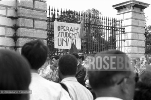 VENEZIA CONTESTAZIONE DEL 68 COMIZIO IN VIA GARIBALDI DI GIOBATTA GIANQUINTO  © 1968 Graziano Arici/Rosebud2