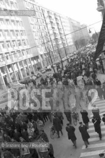 VENEZIA CONTESTAZIONE DEL 68 SCIOPERO DEGLI OPERAI DI PORTO MARGHERA  © 1968 Graziano Arici/Rosebud2