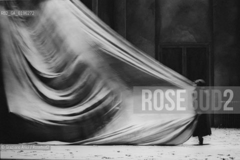 VENEZIA 1995 SPETTACOLO TEATRALE LO ZIO VANIA DI CHECOV REGIA DI GABRIELE LAVIA CON MONICA GUERRITORE ©Graziano Arici/Rosebud2 TEATRO