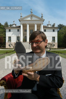 CROCETTA DEL MONTELLO (TREVISO) IL PRESIDENTE DELLA FABBRICA DI SCARPE GEOX MARIO MORETTI POLEGATO A CASA IN VILLA SANDI PRESIDENT OF SHOES FACTORY GEOX HOME ©Graziano Arici/Rosebud2 SCARPA INDUSTRIALE ECONOMIA