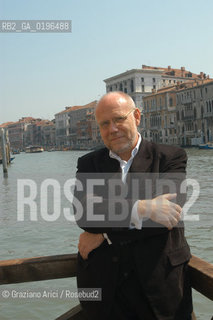 VENEZIA 28/04/04 - IL DIRETTORE DELLA MOSTRA INTERNAZIONALE DARTE CINEMATOGRAFICA DELLA BIENNALE MARCO MULLER ©Graziano Arici/Rosebud2 CINEMA CRITICO PRODUTTORE