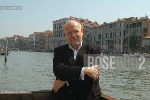 VENEZIA 28/04/04 - IL DIRETTORE DELLA MOSTRA INTERNAZIONALE DARTE CINEMATOGRAFICA DELLA BIENNALE MARCO MULLER ©Graziano Arici/Rosebud2 CINEMA CRITICO PRODUTTORE