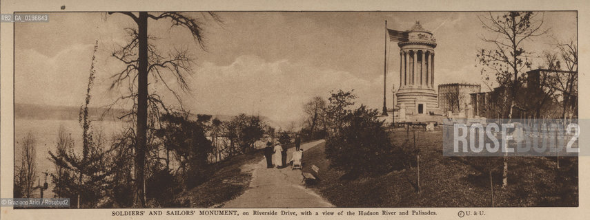NEW YORK - USA - 1905 (?) SOLDIERS AND SAILORS MONUMENT WITH A VIEW OF HUDSON RIVER AND PALISADES ©Graziano Arici/Rosebud2 MONUMENTO