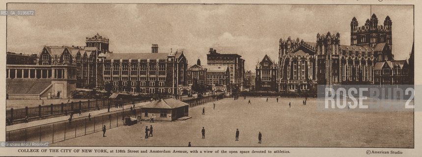 NEW YORK - USA - 1905 (?) COLLEGE OF THE CITY OF NEW YORK WITH A VIEW OF THE OPEN SPACE DEVOTED TO ATHLETICS ©Graziano Arici/Rosebud2 COLLEGE A NEW YORK UNIVERSITA