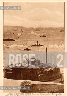 NEW YORK - USA - 1905 (?) A VIEW OF NEW YORK HARBOR WITH HISTORIC ACQUARIUM ©Graziano Arici/Rosebud2 PORTO