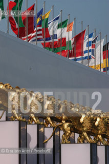 01_09_04 VENEZIA 61¡ VENICE FILM FESTIVAL : - THE FILM FESTIVAL PALACE .©Graziano Arici/Rosebud2 CINEMA