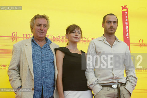 02_09_04 VENICE - 61¡ FILM FESTIVAL - FILM DELIVERY. L to R THE DIRECTOR NIKOS PANAYOTOPOULOS, THE ACTRESS ALEXIA KALTSIKI AND THE ACTOR THANOS SAMARAS. ©Graziano Arici/Rosebud2 CINEMA