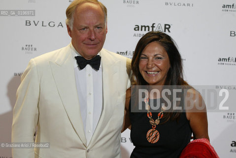03_09_04 VENICE - 61¡ FILM FESTIVAL - GALA AMFAR FOR AIDS RESEARCH. NICOLA BULGARI WITH HIS WIFE BEATRICE.©Graziano Arici/Rosebud2 CINEMA