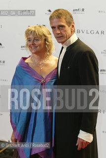 03_09_04 VENICE - 61¡ FILM FESTIVAL - GALA AMFAR FOR AIDS RESEARCH. JEREMY IRONS WITH HIS WIFE .©Graziano Arici/Rosebud2 CINEMA