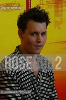 04_09_04 VENICE - 61¡ FILM FESTIVAL - FILM FINDING NEVERLAND. THE ACTOR JOHNNY DEPP.©Graziano Arici/Rosebud2 CINEMA