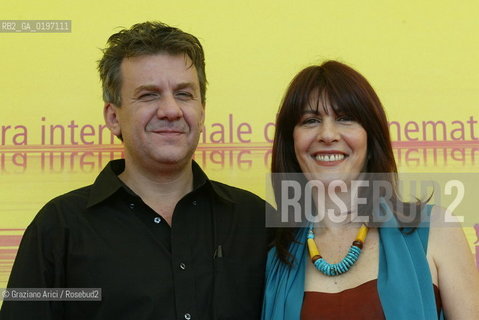 05_09_04 VENICE 61¡ FILM FESTIVAL - FILM UN MUNDO MENOS PEOR. THE DIRECTOR ALEJANDRO AGRESTI WITH THE ACTRESS MONICA GALAN.©Graziano Arici/Rosebud2 CINEMA