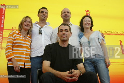 06_09_04 VENICE 61¡ FILM FESTIVAL - FILM TOUT UN HIVER SANS FEU. L to R THE ACTORS MARIE MATHERON, BLERIM GJOCI, AURELIEN RECOING AND GABRIELA MUSKALA WITH THE DIRECTOR GREG ZGLINSKI.©Graziano Arici/Rosebud2