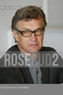 08_09_04 VENICE 61¡ FILM FESTIVAL - THE DIRECTOR WIM WENDERS.©Graziano Arici/Rosebud2 CINEMA