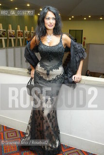 09_09_04 VENICE 61st FILM FESTIVAL - UNICEF PARTY AT THE HOTEL EXCELSIOR. MARIA GRAZIA CUCINOTTA.©Graziano Arici/Rosebud2 CINEMA