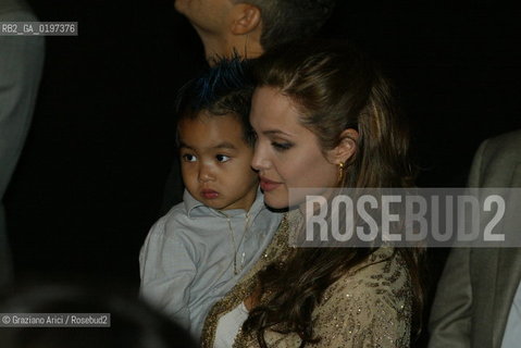 10_09_04 VENICE 61st FILM FESTIVAL - FILM SHARK TALE - SCREENING. THE ACTRESS ANGELINA JOLIE WITH HER SON MADDOX.©Graziano Arici/Rosebud2 CINEMA