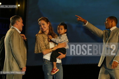 10_09_04 VENICE 61st FILM FESTIVAL - FILM SHARK TALE - SCREENING. THE ACTORS ROBERT DE NIRO, WILL SMITH AND ANGELINA JOLIE.©Graziano Arici/Rosebud2 CINEMA