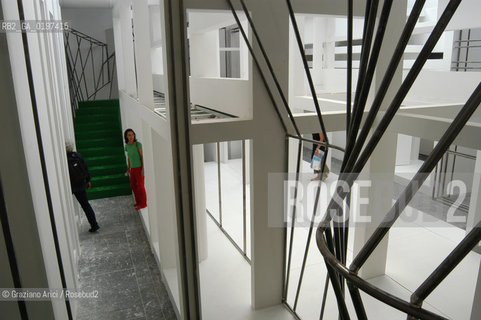 VENEZIA 09/09/04   - 9¡ MOSTRA INTERNAZIONALE DI ARCHITETTURA - BIENNALE ARCHITETTURA :  PADIGLIONE ITALIA : DIAGRAMS OF VIRTU INSTALLAZIONE  DI EISEMAN ARCHITECTS ©Graziano Arici/Rosebud2