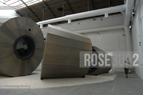 VENEZIA 09/09/04   - 9¡ MOSTRA INTERNAZIONALE DI ARCHITETTURA - BIENNALE ARCHITETTURA :  PADIGLIONE ITALIA : TURRIS BABEL AND LIGHTING DI MASSIMO SCOLARI ©Graziano Arici/Rosebud2