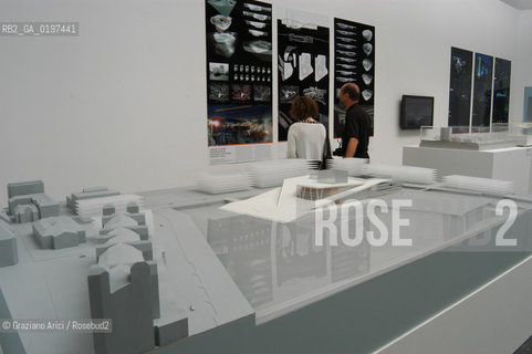 VENEZIA 09/09/04   - 9¡ MOSTRA INTERNAZIONALE DI ARCHITETTURA - BIENNALE ARCHITETTURA :  PADIGLIONE ITALIA  ©Graziano Arici/Rosebud2